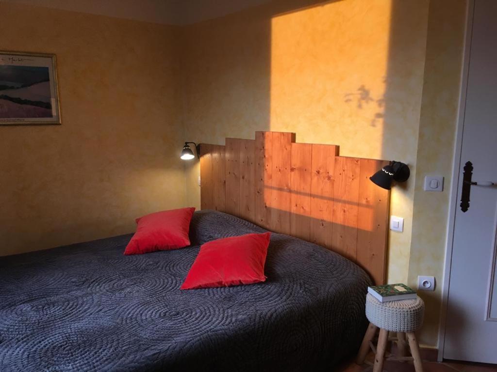 La Ferme Du Petit Segries Bed And Breakfast ムスティエ・サント・マリー エクステリア 写真