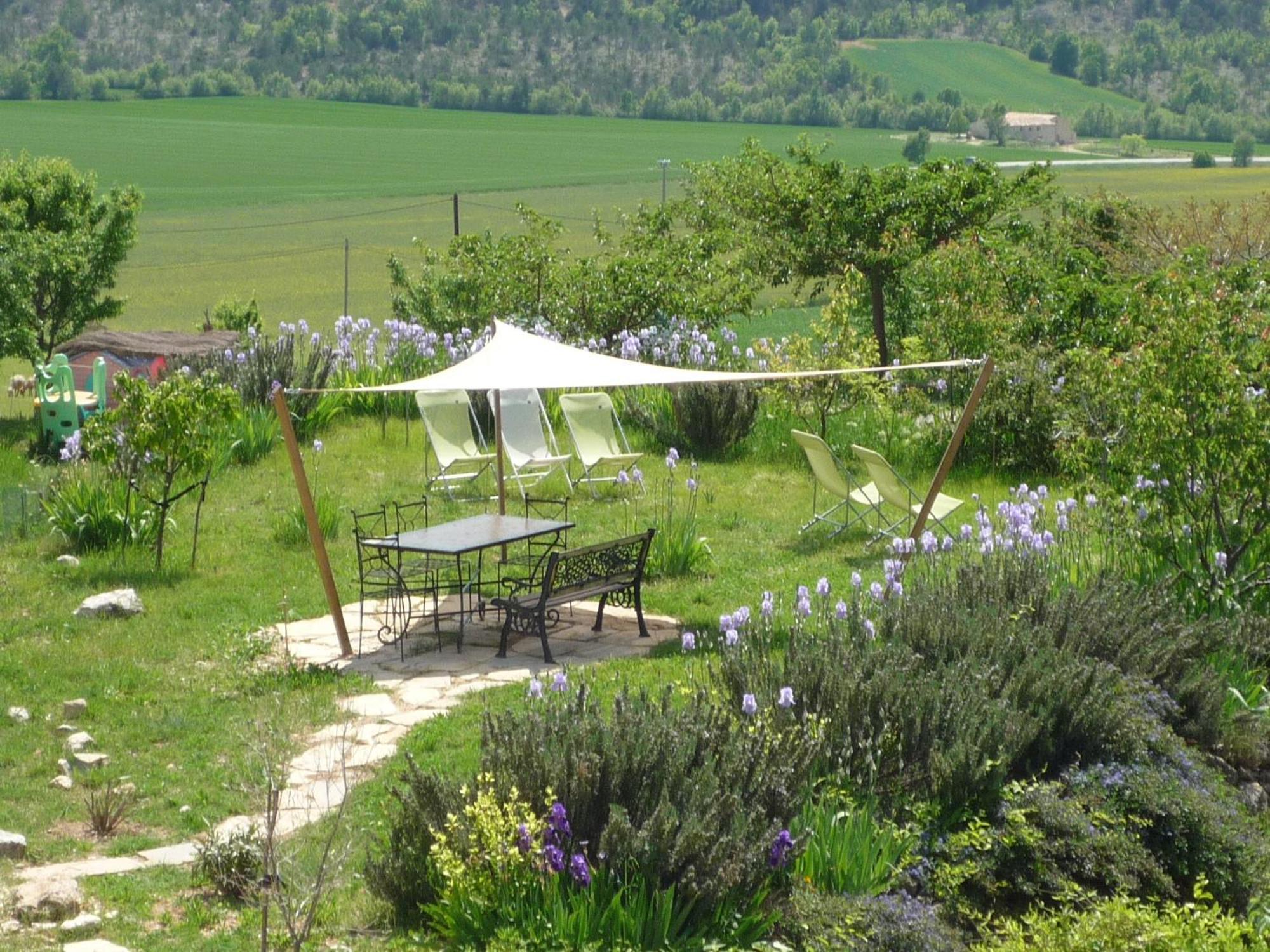 La Ferme Du Petit Segries Bed And Breakfast ムスティエ・サント・マリー エクステリア 写真