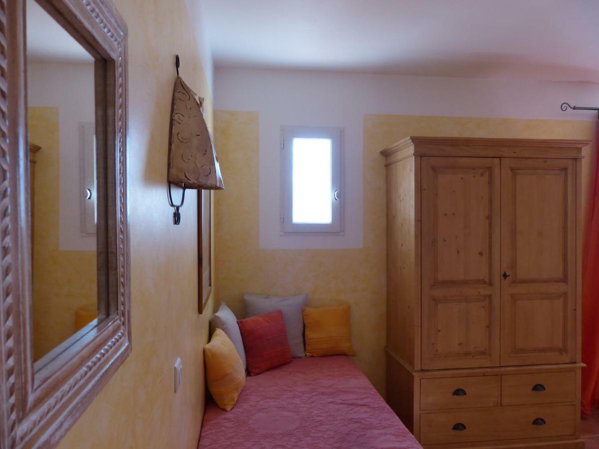 La Ferme Du Petit Segries Bed And Breakfast ムスティエ・サント・マリー エクステリア 写真