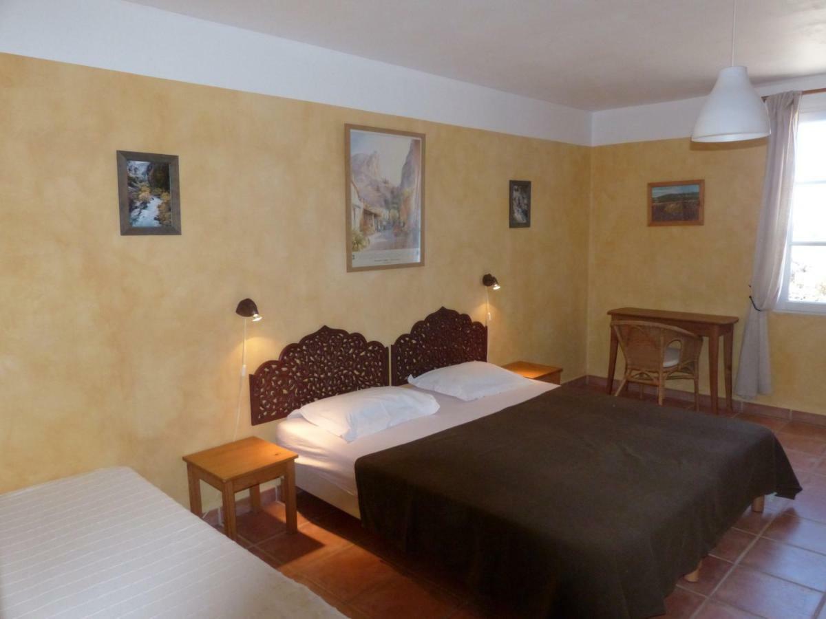 La Ferme Du Petit Segries Bed And Breakfast ムスティエ・サント・マリー エクステリア 写真